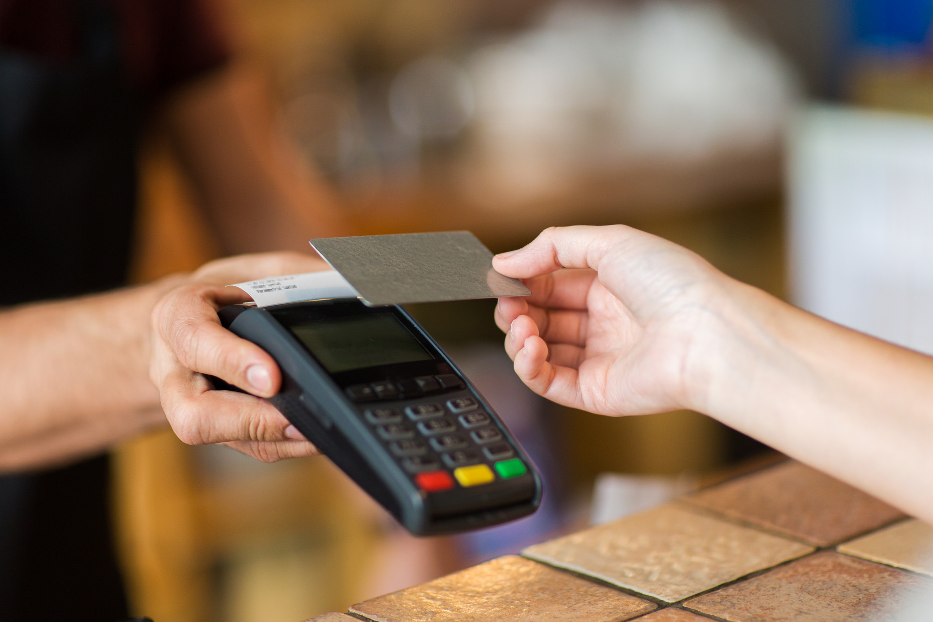 信用卡想要提额该怎么刷？需要满足什么条件？