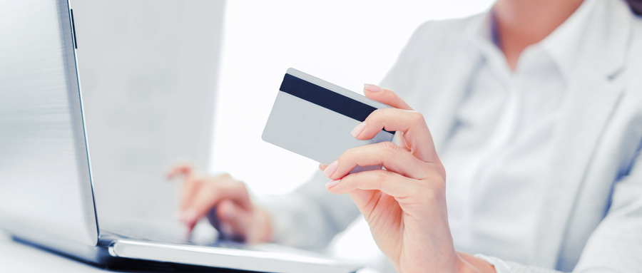 合法周转小技巧：信用卡怎么借钱？